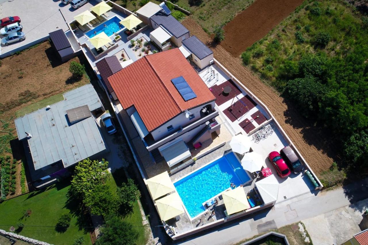 פריבלאקה Apartments Julijana 2 מראה חיצוני תמונה