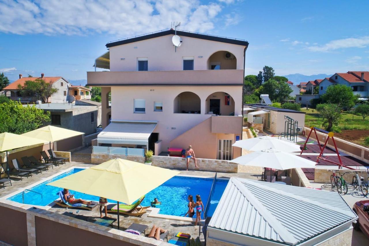 פריבלאקה Apartments Julijana 2 מראה חיצוני תמונה