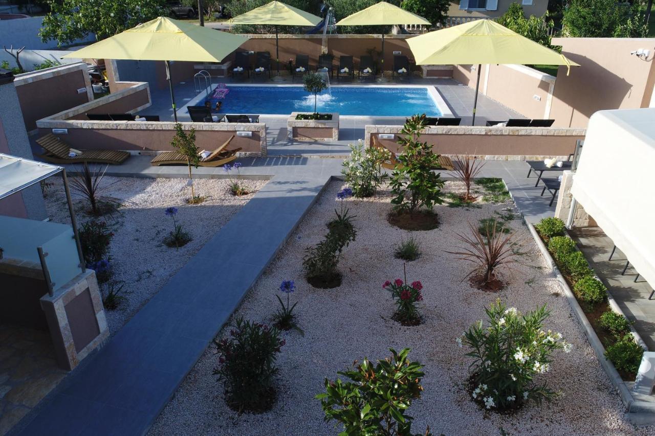פריבלאקה Apartments Julijana 2 מראה חיצוני תמונה