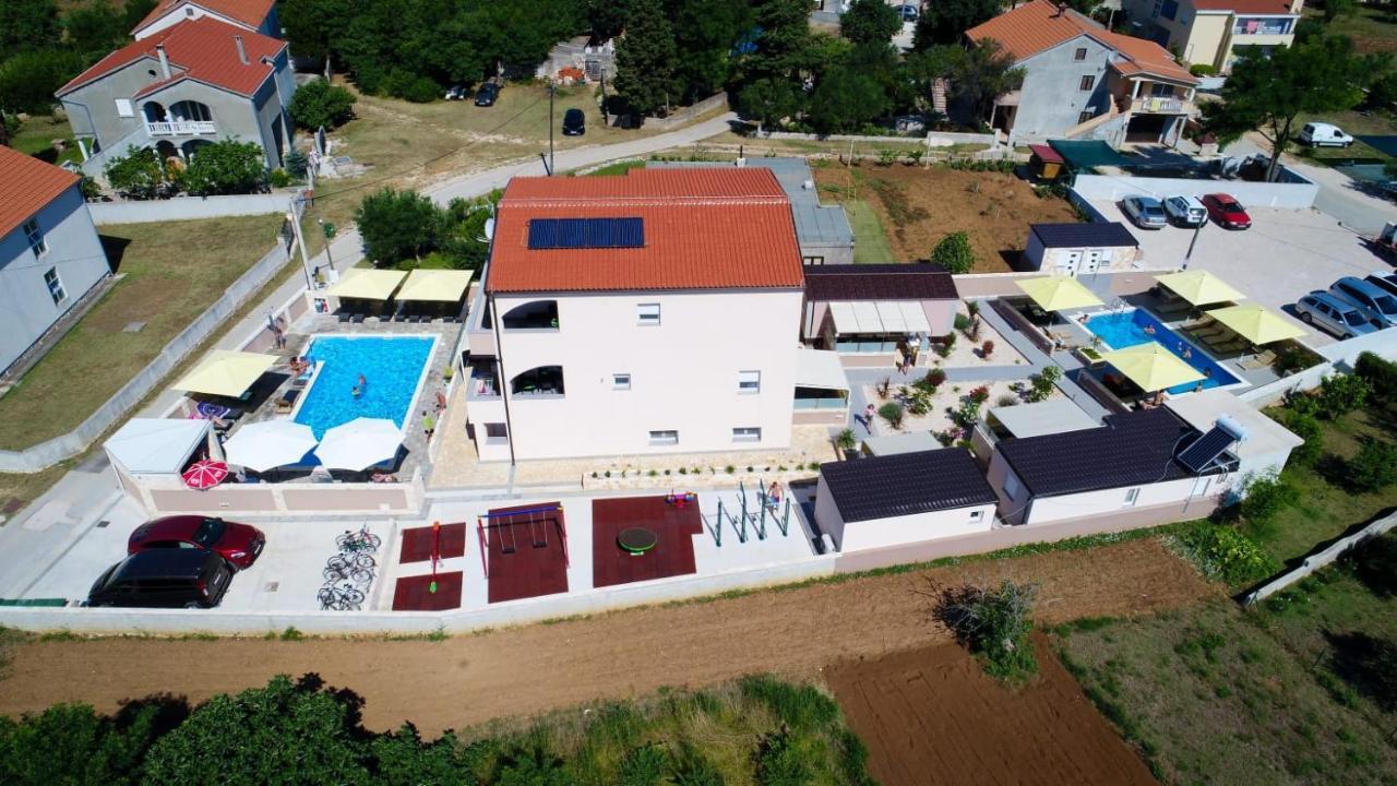 פריבלאקה Apartments Julijana 2 מראה חיצוני תמונה