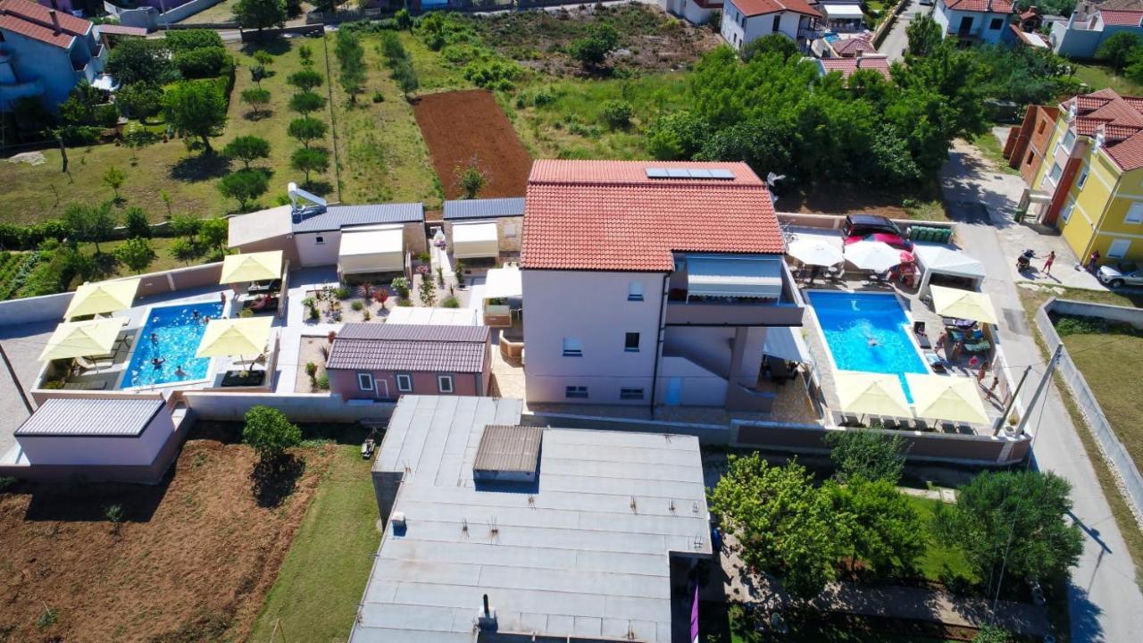 פריבלאקה Apartments Julijana 2 מראה חיצוני תמונה
