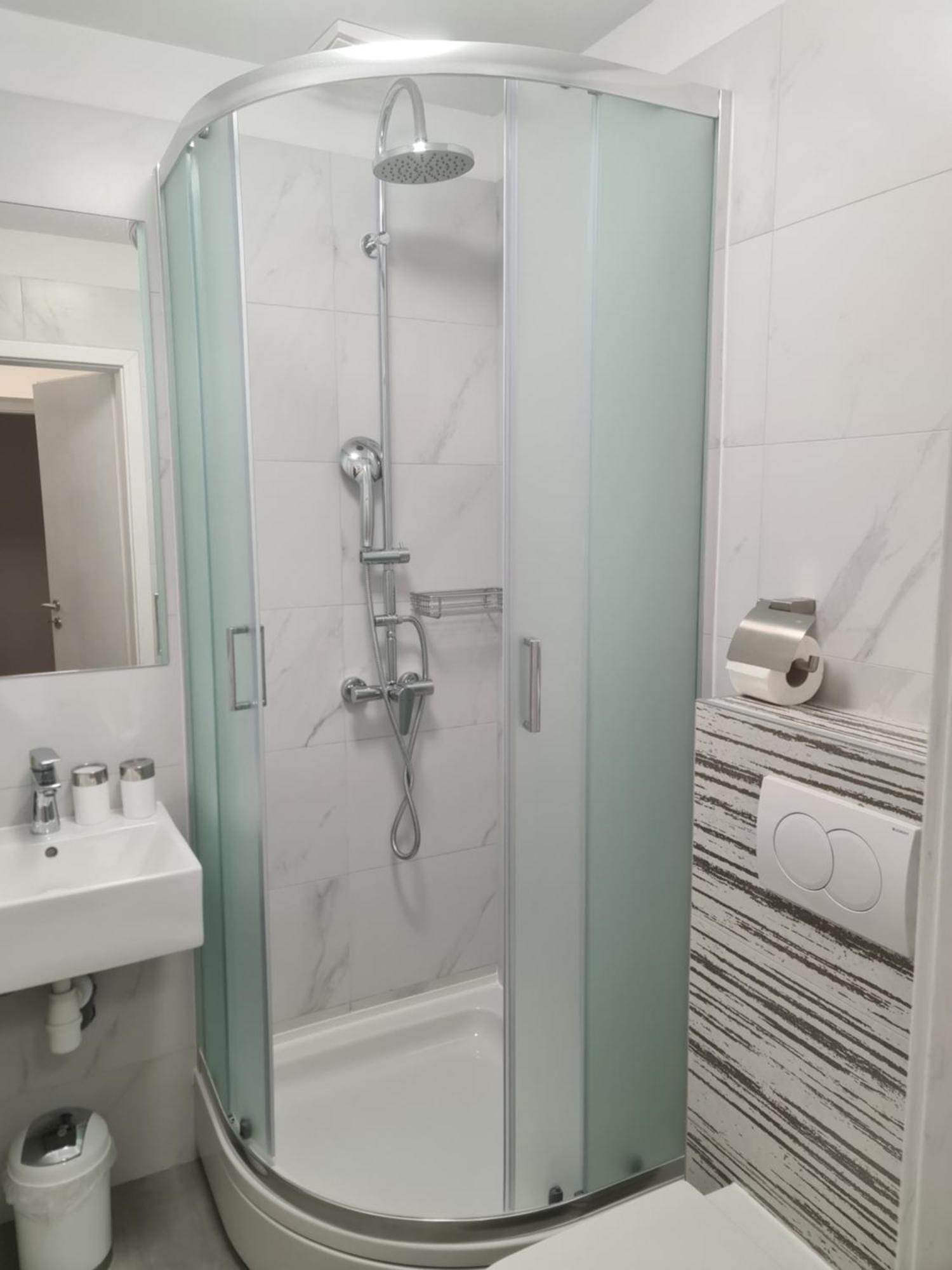 פריבלאקה Apartments Julijana 2 מראה חיצוני תמונה