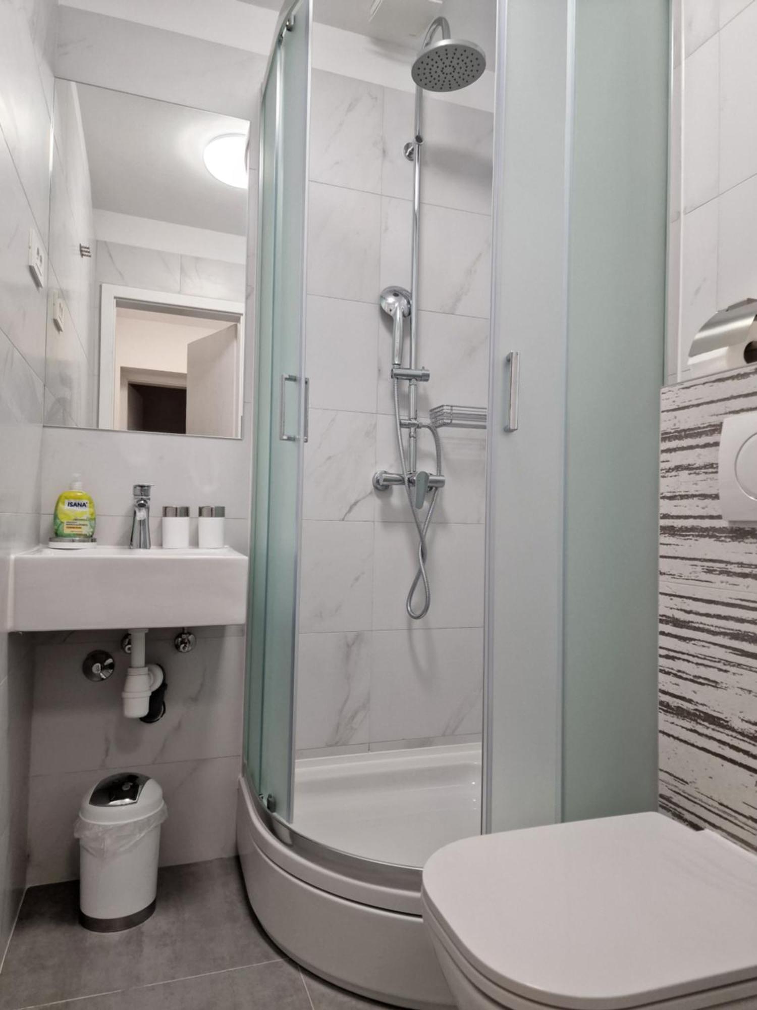 פריבלאקה Apartments Julijana 2 מראה חיצוני תמונה